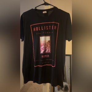 Hollister t-shirt. Size small